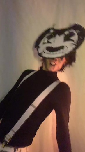 Sammy Lawrence Cosplay - Bringing Bendy and the Ink Machine to Life