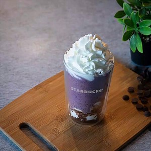 #BlueberryJavaChipFrappuccino = Delicious blueberries & choco chips blended to perfection, topped with whipped cream & delicious chocolate sauce! Go grab yours now from your nearest Starbucks store! 💜 | Starbucks India
