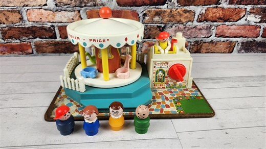 Vintage Fisher Price Merry Go Round, 111: Little People Toy Carousel Ride - Etsy