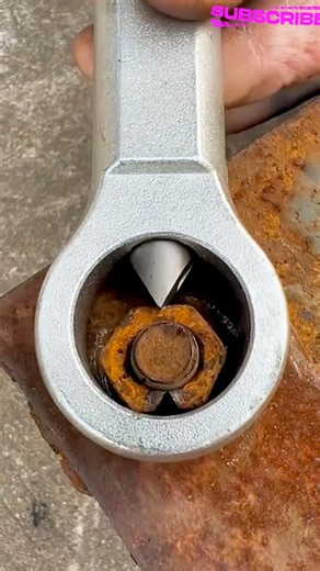 Remove Rusty Old Nuts & Bolts Easily 🔧 | Simple Mechanical Trick🤙 #craft #outdoors #skills