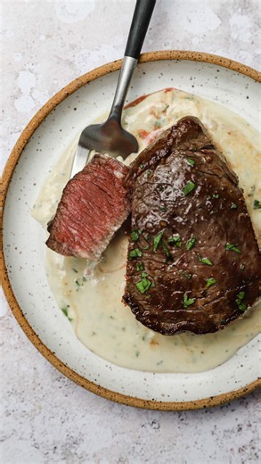 Filet mignon with creamy gorgonzola sauce recipe