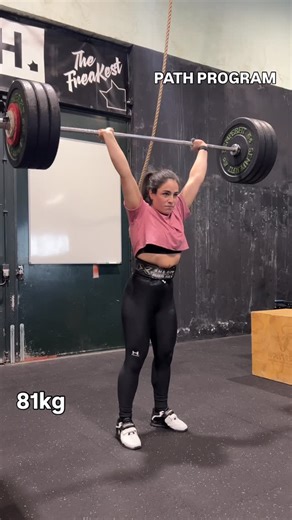 @anarita_cf_ on Instagram: "Nova Conquista 81kg desbloqueados ❤️‍🔥 Gracças a melhor coach @raki_raposo_cf que tem a melhor programação de TODAS @path.program !!! @woow_crossfit #treino #halterofilia #motivaçao #conquista #rm"