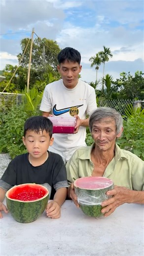 Hai ông cháu trêu trọc nhau siêu dễthương #shorts #cute