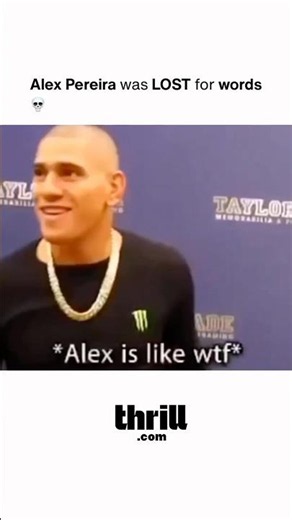 Alex Pereira DID NOT know what to do here💀