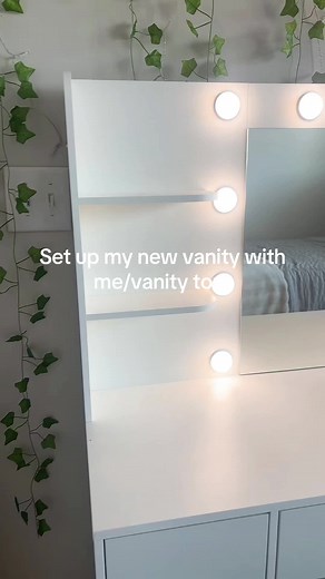Vanity Tour: Transform Your Space with Preppy Aesthetics