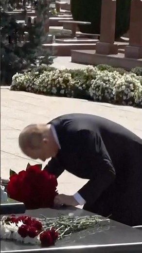 Russia's Putin Pays Tribute to Victims of Beslan School Siege