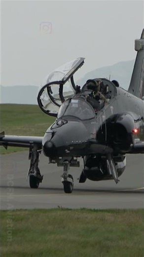 ✈️ RAF Hawk T2 Taxi with Canopy Open | Royal Air Force | DCFH.Aviation