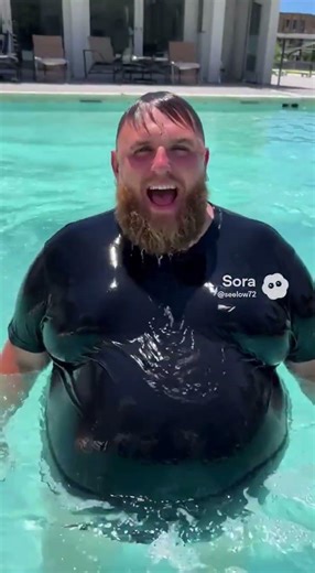 Jake Paul Belly-Flops the Pool 😂💦