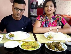 Nice Lunch Menu | Man Kochu Bata | Lotte Mach | Dhania Chicken | Katla Jhal | Fruits Chutney | The Foodie Bong