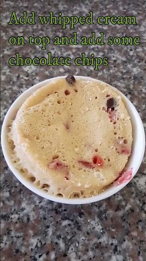 5-Minute Strawberry & Chocolate Mug Cake 🍓🍫 | Easy Microwave Dessert Hack!