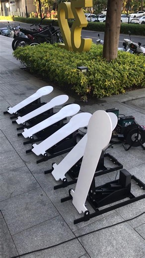 🎯 Train More. Reset Less. Our Auto-Reset Steel Target is designed to keep your training flowing without interruption. ✔️ Simply press the remote to reset after impact ✔️ Durable steel construction ✔️ Improves training efficiency Spend more time shooting and less time resetting. Upgrade your training setup today. 💥 | Carol Chen