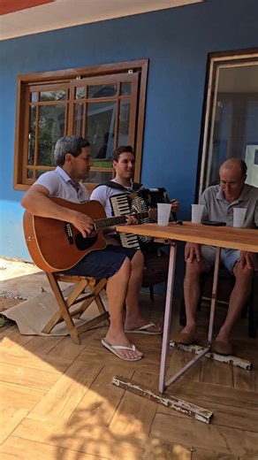 Emerson Benetti on Instagram: "Vamo recordando... . . . #viral #viws #gaiteiro #suldobrasil #sertanejo"