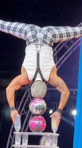 Has anyone else been to the circus? The actors and acrobats are all so talented! It's hard to pick a favorite act. #circus #familyfunpack #superamericancircus #acrobats | Family Fun Pack