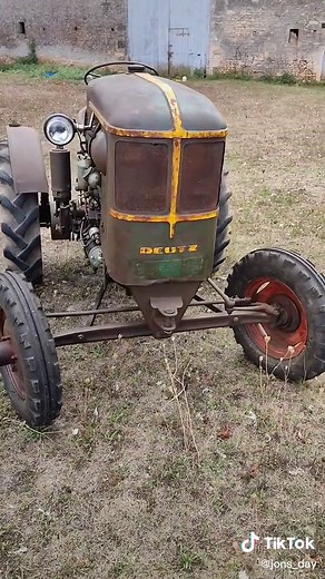 Vintage Deutz F1L 514/50 Tractor in Action