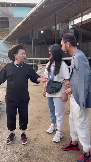 Auto recycle center on TikTok