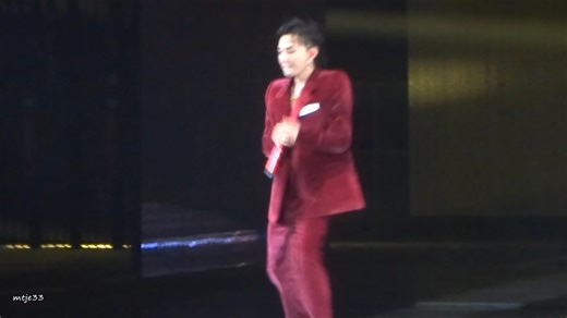 20170625 (WHO YOU-) - G-DRAGON 2017 WORLD TOUR [ACTIII, M.O.T.T.E] IN SG