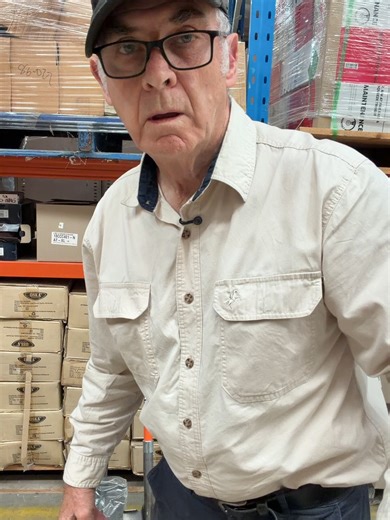 Quality OSKA Spade with Durable Grip for $20