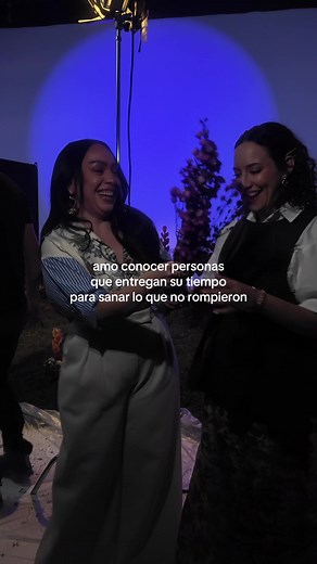 Instrumentos en manos de Dios, para hablar y cantar palabras que sanan el corazón 💜💜💜.