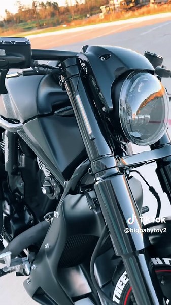 Custom V-Rod Motorcycles: Unleash Your Ride