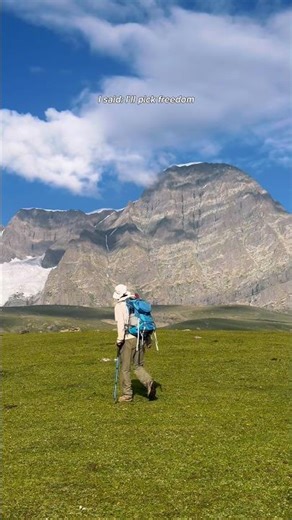 I choose peace ✌️ #travel #jannatkashmir #mountains #kashmirtravel #kashmirtourism #mountainswiev