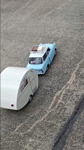 Miniatur Trabi mit Wohnwagen - Modellbau zur Flugschau in Bautzen - Trabant mit Wohnwagen Ei DDR
