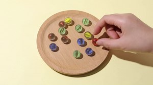 Sotiff 1000 Pieces Marbles Bulk Cats Eyes Glass Marbles Color Mixing 0.55 Inch Solid Round Glass Marble for Kids Slingshot DIY Home Decoration Chinese Checkers Game(Classic)