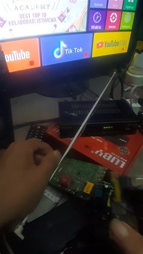 26K views · 185 reactions | Awal mula merakit alat Tester Backlight Ccfl #algoritma #facebook #video #reels #publik #viral #interaksi | Dadang Servis | Facebook