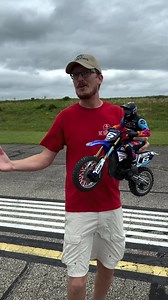 Yes it has disc breaks and is chain driven! #losi #losipromotomx #thercsaylors #rc #rctoys #motorcycle #dirtbike #motocross #new #gyro #flywheel | TheRcSaylors