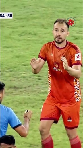 Zeljkovic thought he had scored the winner late on, but assistant's flag decided otherwise! 🚫 #ISL12