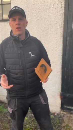 We have had a lot of clubs getting in touch about plaques, and yes, we offer these too! 🏆 Our solid oak plaques are perfect for clubhouses, gifts for players and members, or presenting to visiting teams. This plaque is going into the new clubhouse at Murrayfield. It comes with a simple wall mounting attachment on the back so it is easy to hang and looks fantastic in our signature black on oak style. Oak & Black. Anything you need, we can make it. 🖤👊 #OakAndBlack #CustomProducts #ScottishBusin