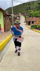 Maqta casi lo …. ARTESANIA LAS PRIMAVERAS Ubicación: Jr. Simón Bolívar - Tinquerccasa Paucará Google maps: https://maps.app.goo.gl/mrRJGJ5KbJdHNHqJ7?g_st=com.google.maps.preview.copyCel. 978705822 y 974762324 | MANI PANDA