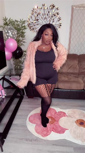 @TIVO LLC obsessed!! Thigh high, super stretchy and breathable 🤩🤩 these fishnets come with 3 different designs and you can dress them with so many different things…if your looking for some cute durable stockings these are it 😍✨🤩🔥💯#fishnets #stockings #fashiontok #tivo #fishnetstockings