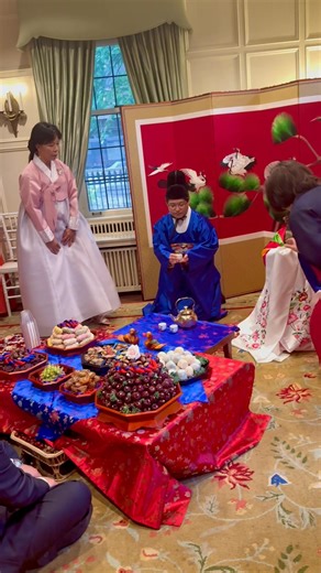 Korean Wedding in America. I was blessed to witness our co workers Traditional Korean Wedding. I like watching Korean movies and finally I was able to watch it live. With permission from the Bride to post this video, I hope you will enjoy watching it. #friends #everyonefollowers Sammijo Ly #koreanwedding #wedding | Jackie Batuyog