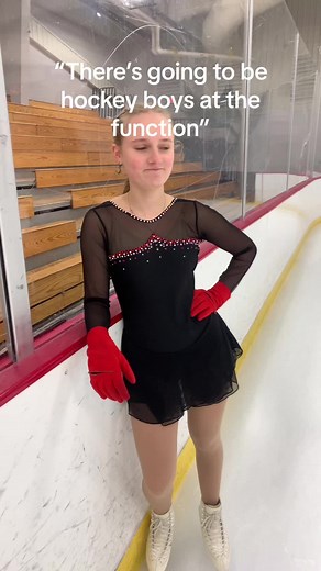 Hockey girls on TOP #figureskating#hockeyboys #hockeygirls#wlwtiktok #figureskating #yuzuruhanyu
