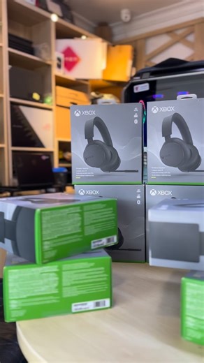 TechGear on Instagram: "Xbox Wireless Gaming Headset – Over Ear Headphones – Spatial Audio with Dolby Atmos, Windows Sonic Series X|S, One, Windows PC, Mobile – Carbon Black"