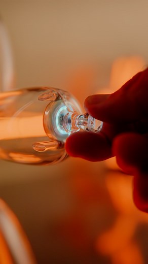 💙 LEXON x JEFF KOONS 💙 FINAL OPPORTUNITY Secure the last pieces of Balloon Dog Lamp & Speaker, a masterpiece by Jeff Koons. Exclusively available at https://lexon-design.com/en-global/collections/lexon-x-jeffkoons Elevate your gifting with this luxurious collaboration: $800 per piece - A true investment in art and design 🖋️ Engraved with Jeff Koons' signature for authenticity 📜 Certificate of authenticity included for provenance 🔒 Limited to 2 pieces per model per customer - A rare opportun