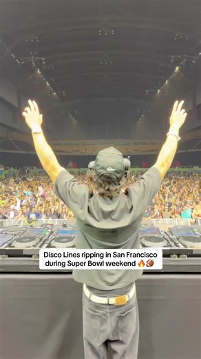 @discolines went off at @Shaqs Fun House during Super Bowl weekend 🔥🏈 #edm #discolines #Superbowl #housemusic #rave