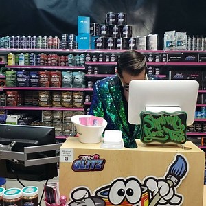 That's how we do!!! . code: GLITZ20 . Save that money player take out the pretty lady out to a fancy dinner on Mr.Glitz. #MrGlitz #allaboutmoney #MostHatedPlayer #loved #everyone #imitatedneverduplicated | Tropical Glitz