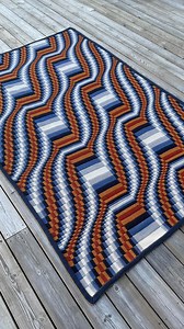 ”Hooked On A Feeling” Tunisian crochet blanket. 🧶 The pattern is now available on Etsy and Ravelry and comes with a chart, written instructions, picture and video. 📄 Looks advanved but quite easy to crochet. No loose ends to sew in at the end. 👆links in bio ☝️ Thanks to all helping hands, translators and tester. The pattern is available in English, Dutch and Spanish. 🙌 I am using @scheepjes Catona this time. The 113 colors of the yarn range will give you uncountable possibilities! 🧶 #croche