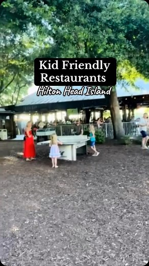 Dining out with kids just got easier!These Hilton Head restaurants offer more than just great food—they’ve got playgrounds, yard games, and plenty of space for little ones to play while you relax. Save this for your next family outing! | Hilton Head Livin
