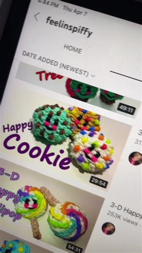 Creating a Colorful 3-D Happy Cookie | Rainbow Loom Tutorial