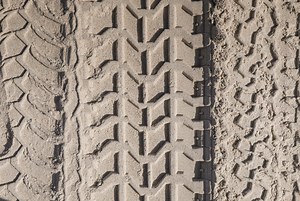 The Differences Between All-Terrain & Highway Tires | Tire Hungry