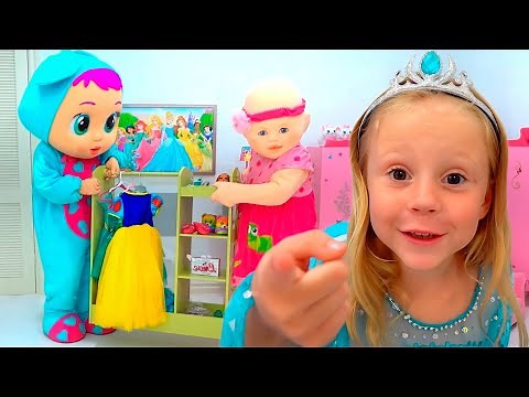 Nastya and her room in the style of Princess Elsa