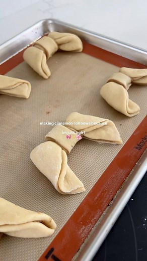 4M views · 41K reactions | Cinnamon roll meets bow  dough: 450 g ap...
