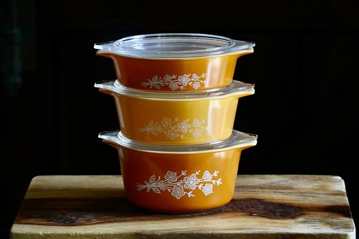 Vintage Pyrex Butterfly Gold Casserole Dishes, Retro Kitchenalia, Set of 3 Glass Bowls With Lids, Collector Gift, 1970s Grannycore Kitchen - Etsy