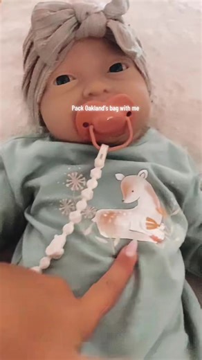 Pack Oakland's Bag: A Fun Packing Experience