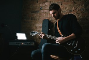 The Best Tablets That Musicians Will Love! - Guitar Space