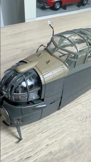 LANCASTER Hachette collections N°4