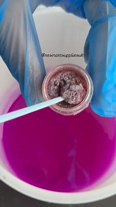 10K reactions · 126 shares | Unleash pure magic in every pour with our Pigment Paste & Chameleon Powder — where colour shifts, shimmer, and creativity collide! ✨勺✨ #resinart #resinartsuppliesuk #resinartsupplies #resinpourart #epoxypouring #chameleonglitter #colourshift #changingcolours #prettyvideos #satisfyingreels #resinviral #pigmentpaste #resinartpiece #pouringresin #epoxypour | Resin Art | Facebook