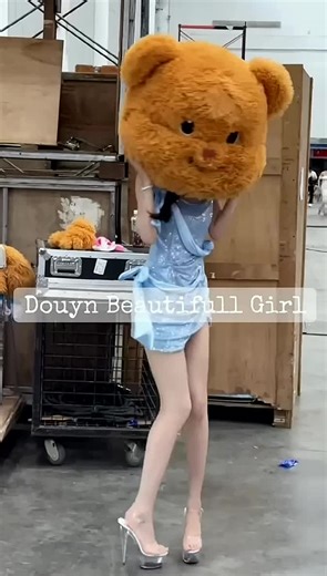 Cute and sexy beauty outfit with slimming and shaping clothes #Elegant Charm#Natural Beauty#Timeless Elegance#Captivating Smile